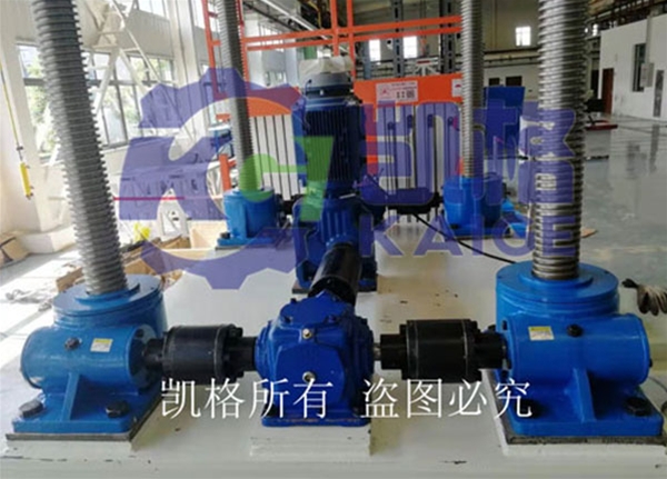 中航飛機(jī)起落架油缸磨損實(shí)驗(yàn)架