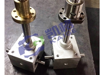 螺旋絲桿升降機